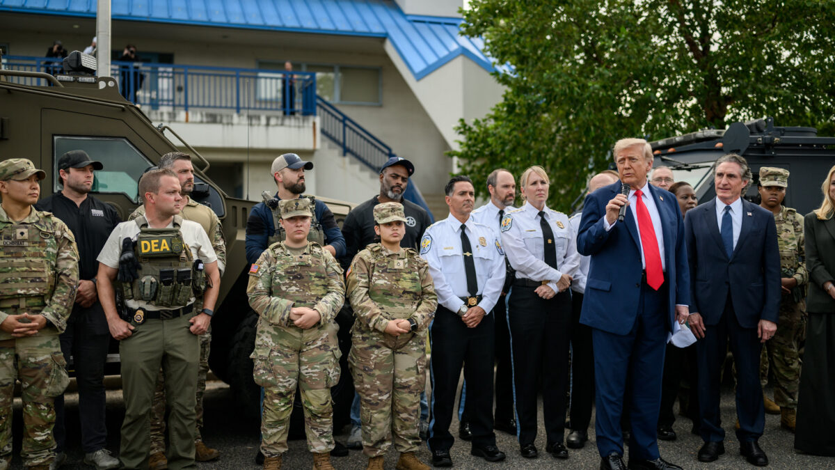 Trump in front of National Guard